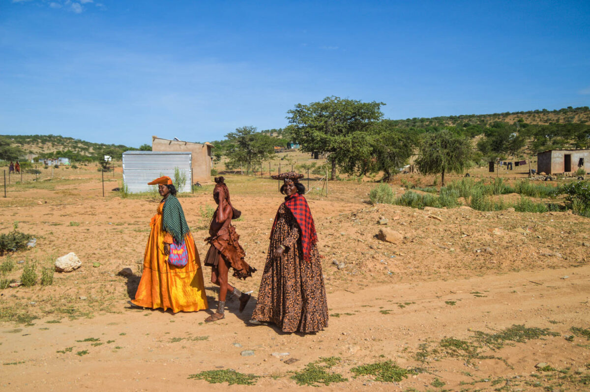 Viaggio in Namibia: guida completa per organizzarlo (itinerari, periodo migliore e consigli) 14 Donne Herero