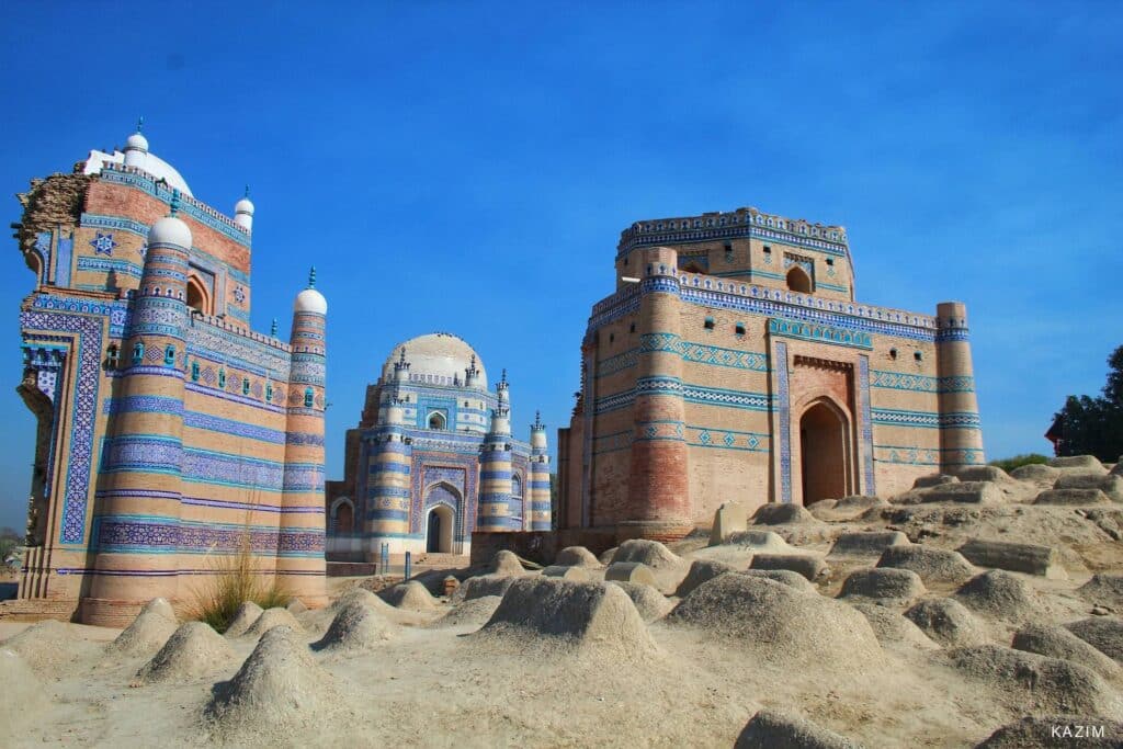 I migliori luoghi dove fare belle foto in Pakistan 1 Uch Sharif, Pakistan
