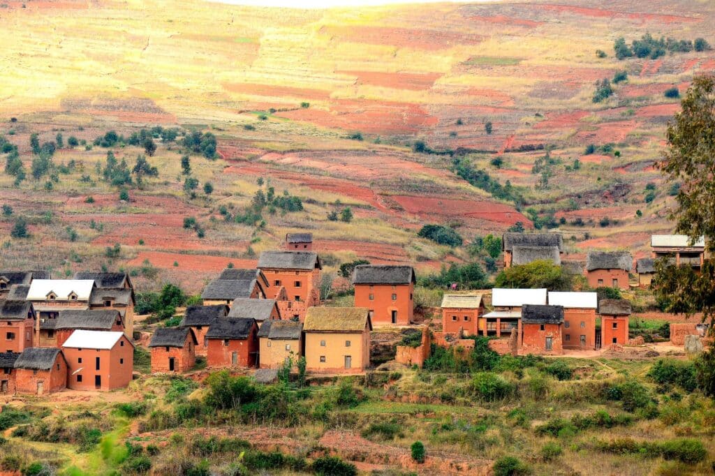 Madagascar spiegato bene: cosa aspettarsi da una delle destinazioni più complesse d’Africa 1 strade madagascar